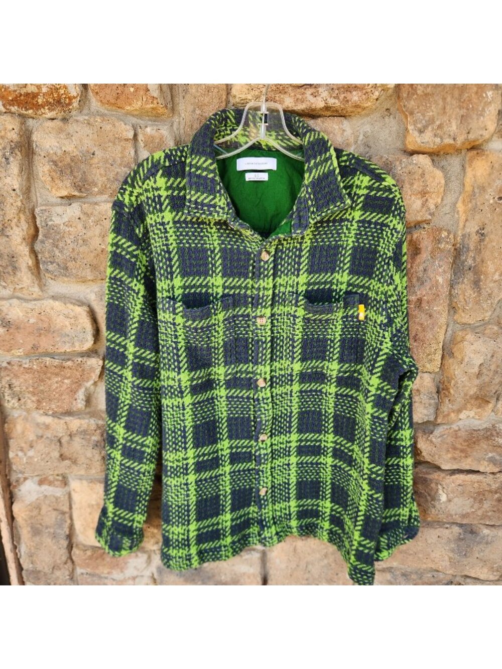 Urban Outfitters Green & Navy Plaid Button-Up Shirt Small Long Sleeve